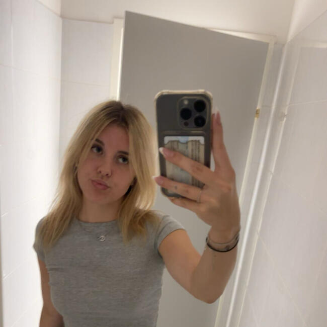 Varuška v Ljubljana: Lara