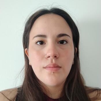 Babysitter in Buenos Aires: Maria belen