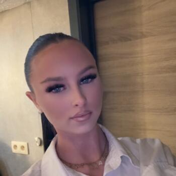 Babysitter in Charleroi: Charline