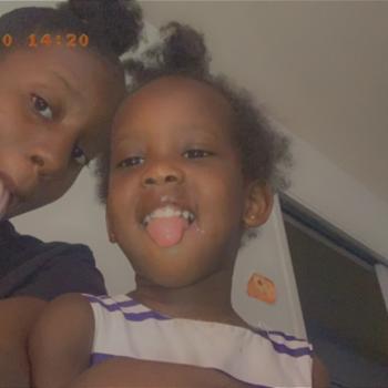 Baby-sitter in Paris: Kadija
