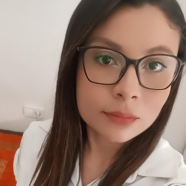 Babysitter in Murcia: Nelly