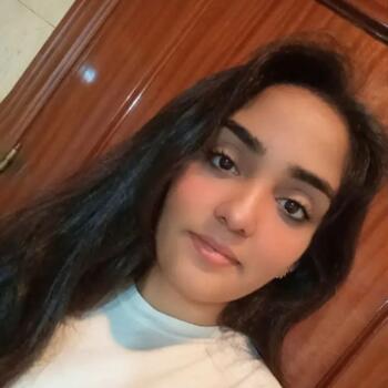 Canguro en Cabanillas del Campo: Raquel