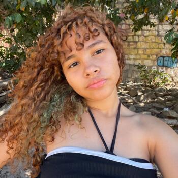 Babysitter in Petrolina: Evelly hadassa