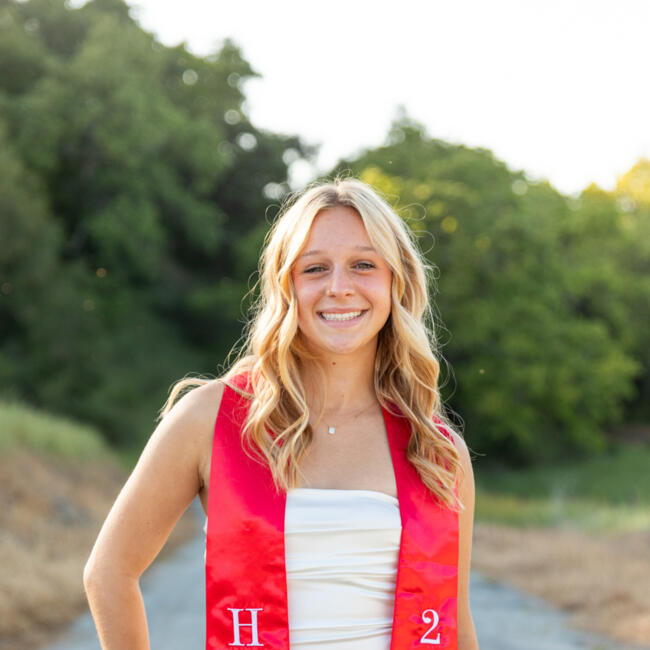 Babysitter in Fullerton: Emily