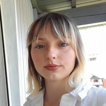 Emploi de nounous à Besançon: job de garde d'enfants Mélodie