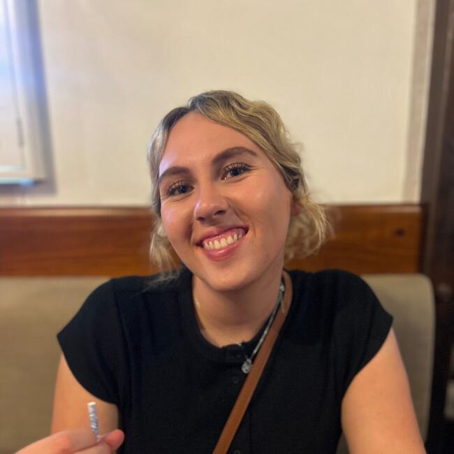 Babysitter in Palmerston North: Alicia