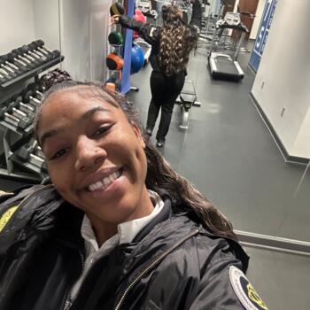 Babysitter in Stone Mountain: Malay