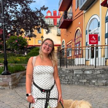 Babysitter in Stoneham: Anne-Marie