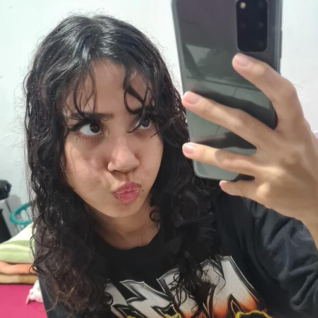 Babá em Caragua: Karen