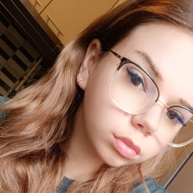 Babysitter in Budapest: Nikolett