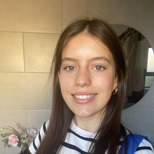 Babysitter in Cape Town: Cyan