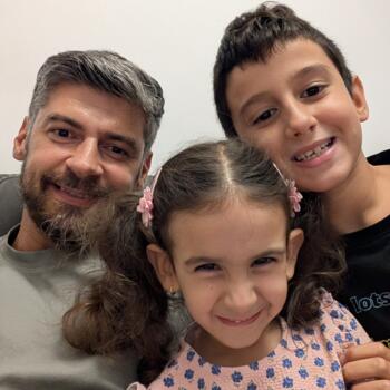 משרת בייביסיטר ב- פתח תקווה: משרת בייביסיטר Stas