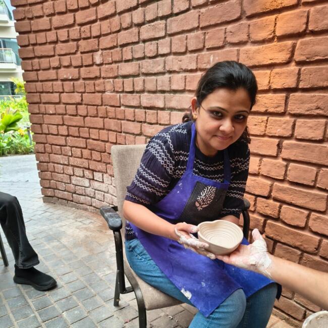 कोलकाता में बेबीसिटिंग की नौकरी: Priya