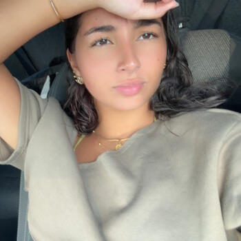 Babysitter Tarascon: Nisrine