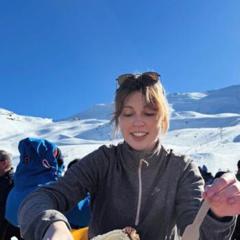 Babysitter in Amanlis: Amandine