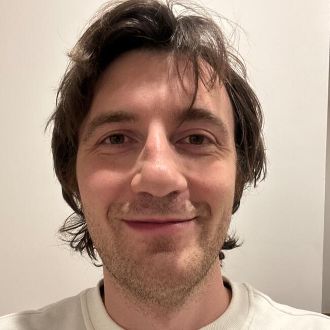 Trabalho de babysitting em Póvoa de Varzim: Aleksandr