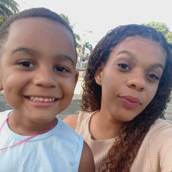 Emprego de babá em Campos dos Goytacazes: emprego de babá Francieli