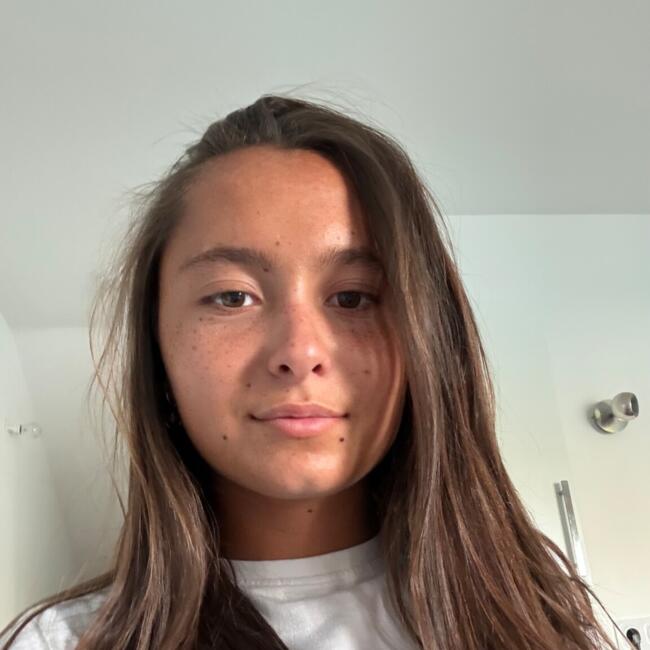 Babysitter in Bourg-lès-Valence: Maia