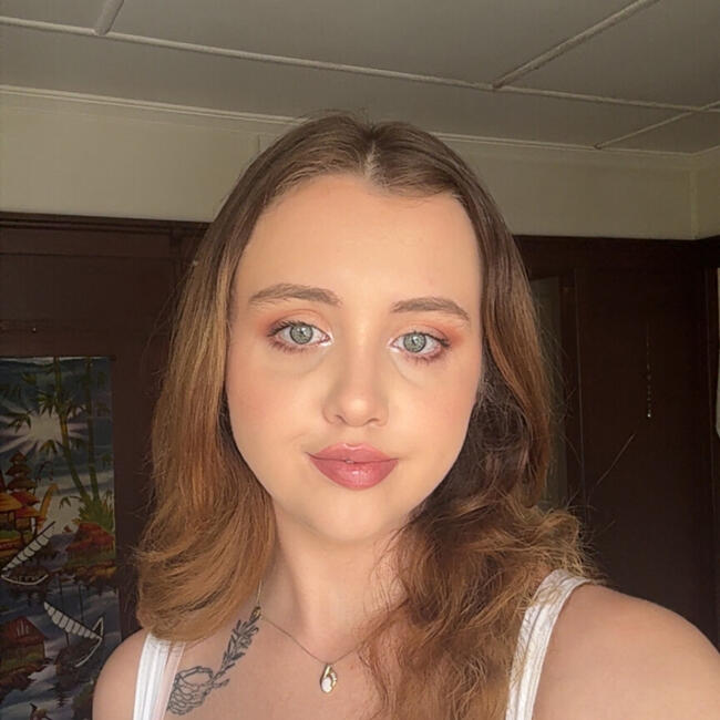 Babysitter in Brisbane: Michaela