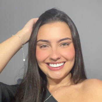 Babysitter in Barbacena: Livia