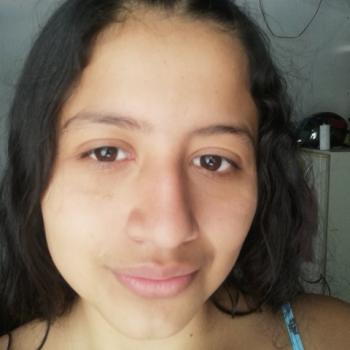 Babysitter Popayán: Valentina