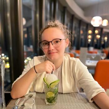 Baby-sitter Rochetaillée-sur-Saône: Deborah