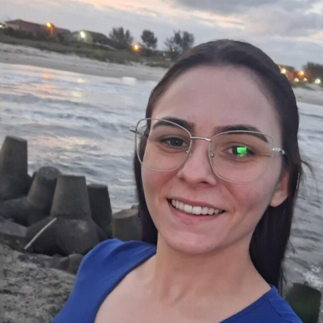 Babysitting job in Forquilhinha: Jhenifer
