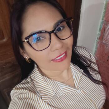 Babá em Olímpia: Rosenice