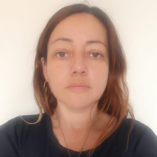 Babysitter in Indaiatuba: Vanessa