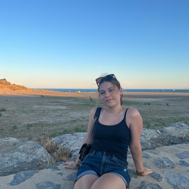 Baby-sitter à Villeurbanne: Janice