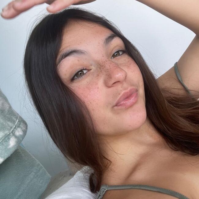 Babysitter in Alhos Vedros: Iris