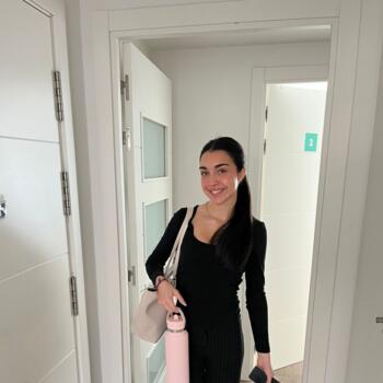Babysitter in Pamplona: Aisha
