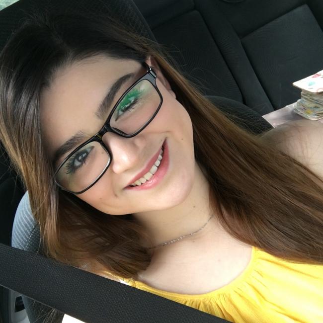 Babysitter in San Antonio: Kenia