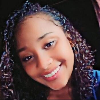 Babá em Candeias do Jamari: Ketelyn