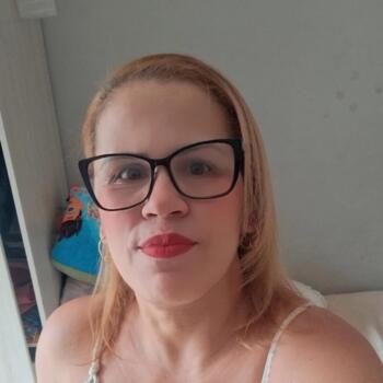 Babysitter in Jandira: Joseane