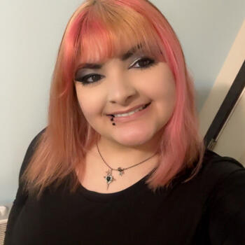 Babysitter in Kirkland (Washington): Angela