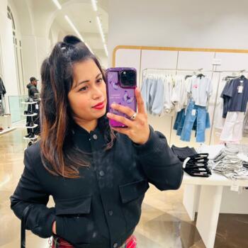 Babysitting job in Naples: babysitting job Hiruni