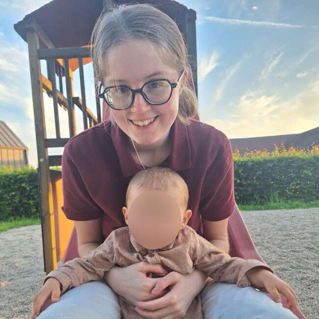 Babysitter in Bruay-la-Buissière: Léna