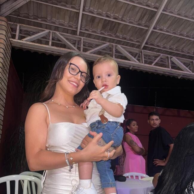Babysitting job in Itumbiara: Carol