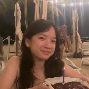 Babysitter in Singapore Island: Kaitlyn