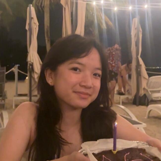 Babysitter in Singapore Island: Kaitlyn