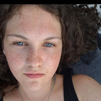 Babysitter in Budapest: Enikő