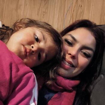 Babysitter Caxias do Sul: Indianara