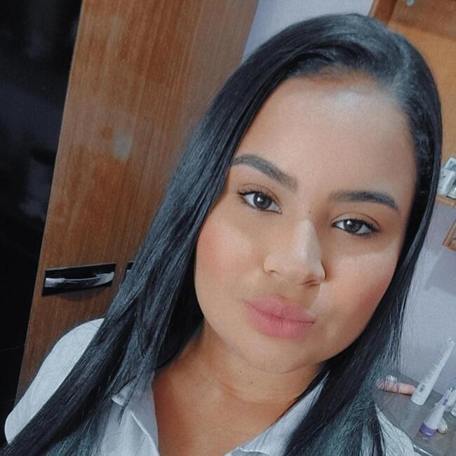 Babysitter in Betim: Flavia Cristina