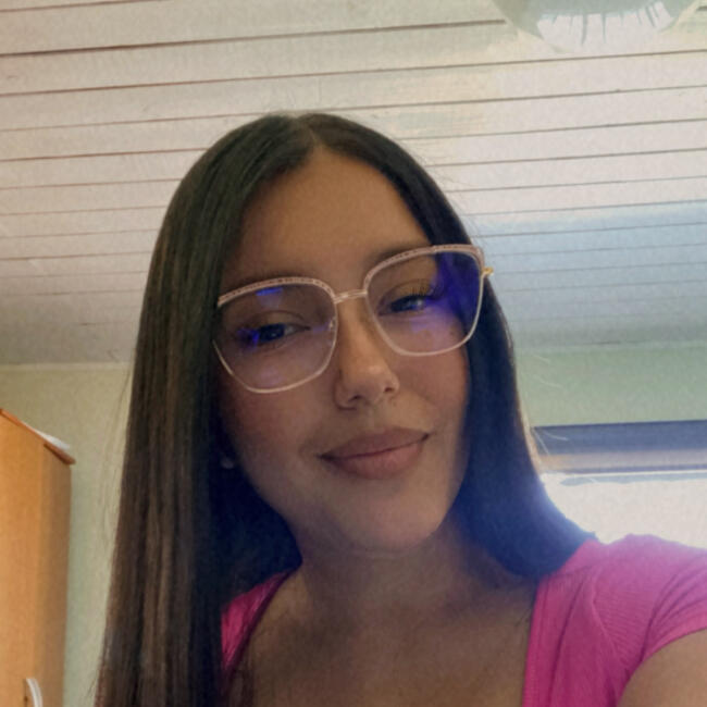 Babysitter in Linares: Karina belen