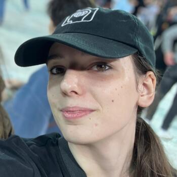 Babysitter in Saint-Symphorien-de-Lay: Romane