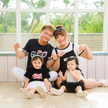 Babysitting job in Taichung: 士毅