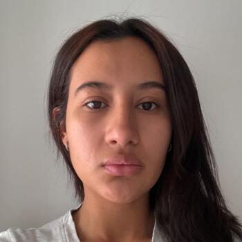 Babysitter in L'Haÿ-les-Roses: Valentina