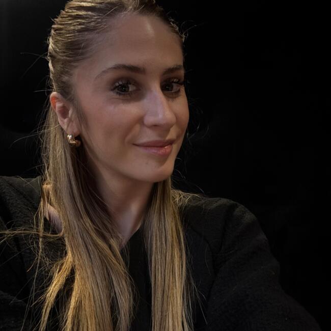 Nanny in Bordeaux: Jade