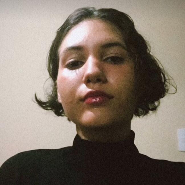 Babysitter in Salvador: Isabele